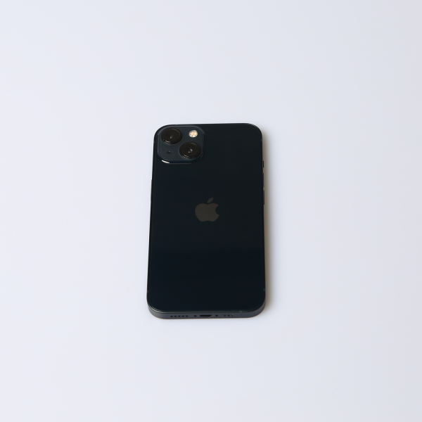 Komplettes Gehäuse für iPhone 13 A2633 in Schwarz Grade A Front